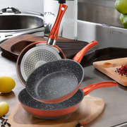 Cheffinger CF-FA03: 3 Pieces Marble Coated Frying Pan Set Red/Black