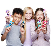 Cenocco Finger Toy Happy Monkey Pink